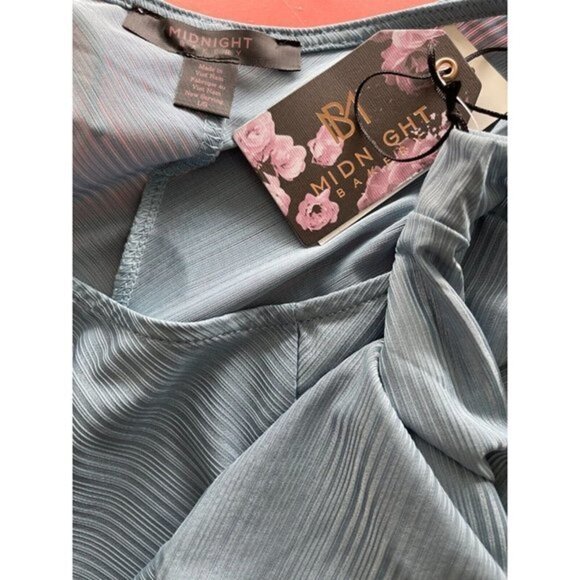 Midnight Bakery L Pajamas Set Aqua Blue Textured Cap Sleeve Top & Ruffle Shorts - Picture 6 of 6